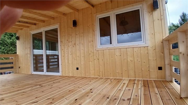 Taras i drewniana elewacja - realizacja Pan Domek