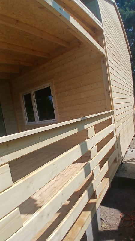 Drewniana balustrada i narożnik tarasu - realizacja Pan Domek